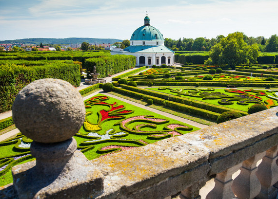 捷克使馆关于暂时停止签证申请的通知 捷克使馆关于暂时停止签证申请的通知